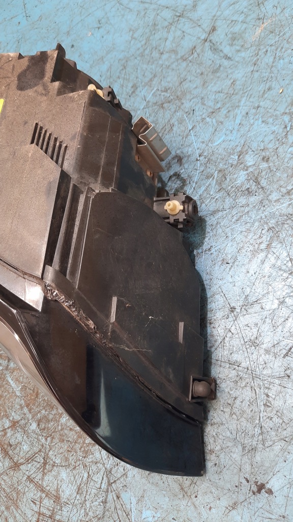 фото №7, Фара правый 30698886 volvo v50 04-12r