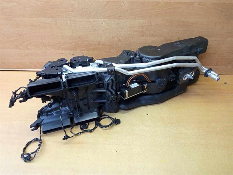 фото №1, Обігрівач задня audi a8 s8 d4 4h0820004c