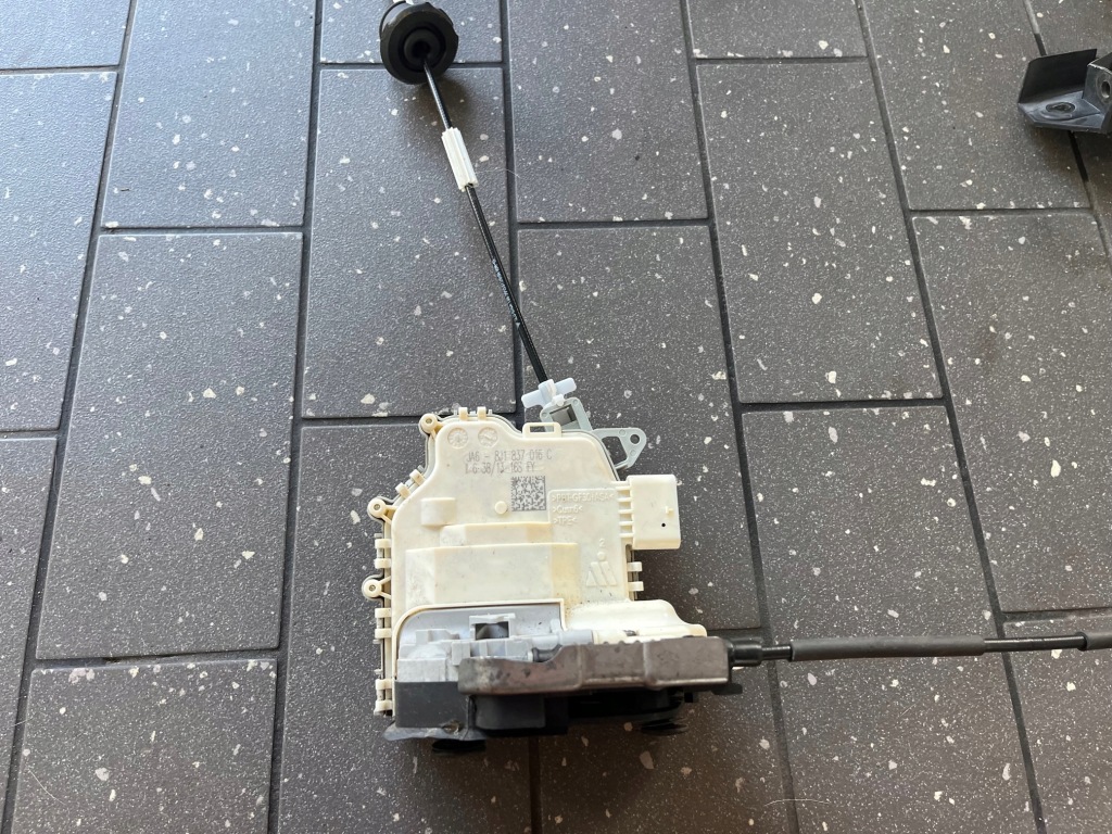 фото №1, Замок дверь правое porsche boxster cayman 981 6 pin