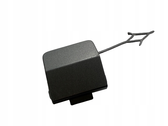 фото №1, Skoda kamiq заглушка бампера фаркоп задня