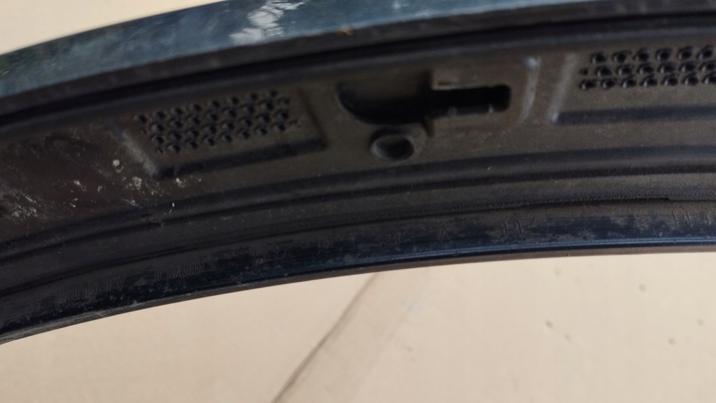 фото №15, Молдинг крила правий задня audi q3 ii