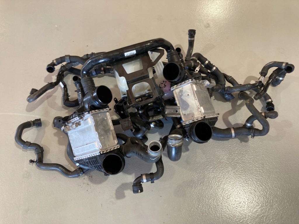 Mercedes amg gt a190 интеркулер интеркулер левое  правый  бачок шланги Оригинал