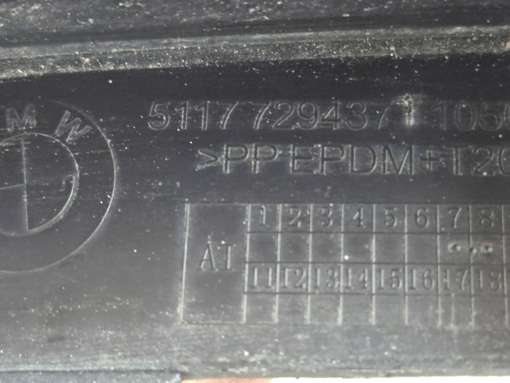 Молдинг накладка крила заднього задній сторона ліва bmw x5 f15 7294371 Зі Шроту