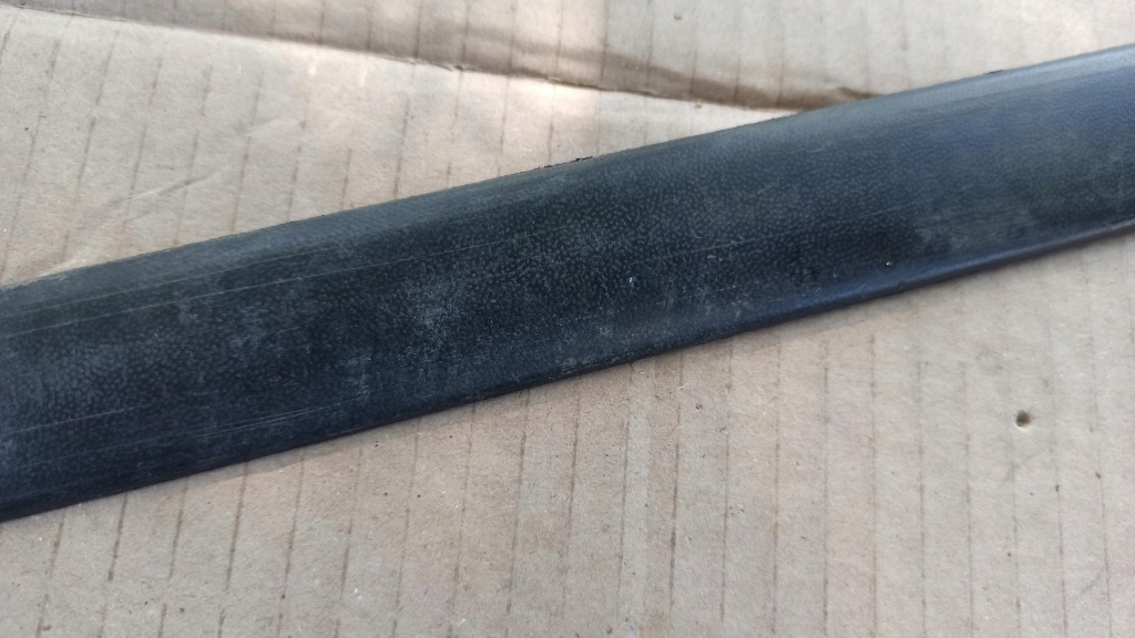 фото №2, Молдинг дверь перед правая vw golf iv 5d