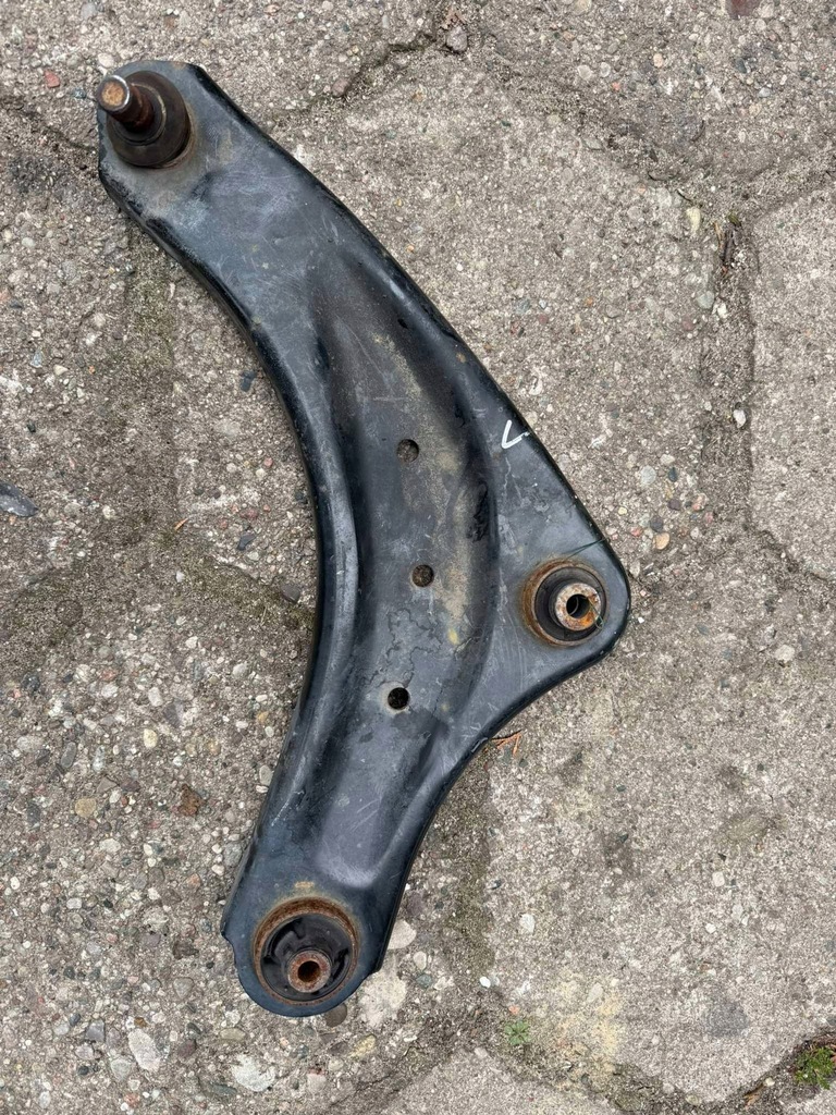 фото №1, Рычаг левый перед nissan leaf ii