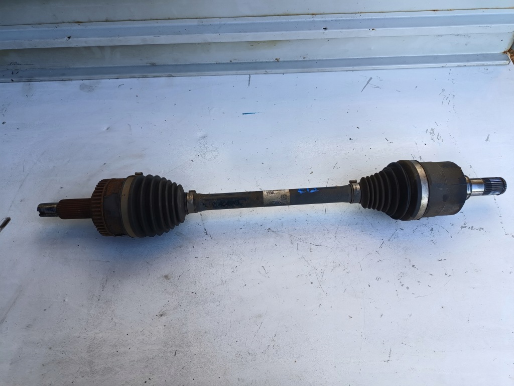 фото №1, Kia sportage iii 10-15r 1.7 crdi приводной вал левый перед 495002y930