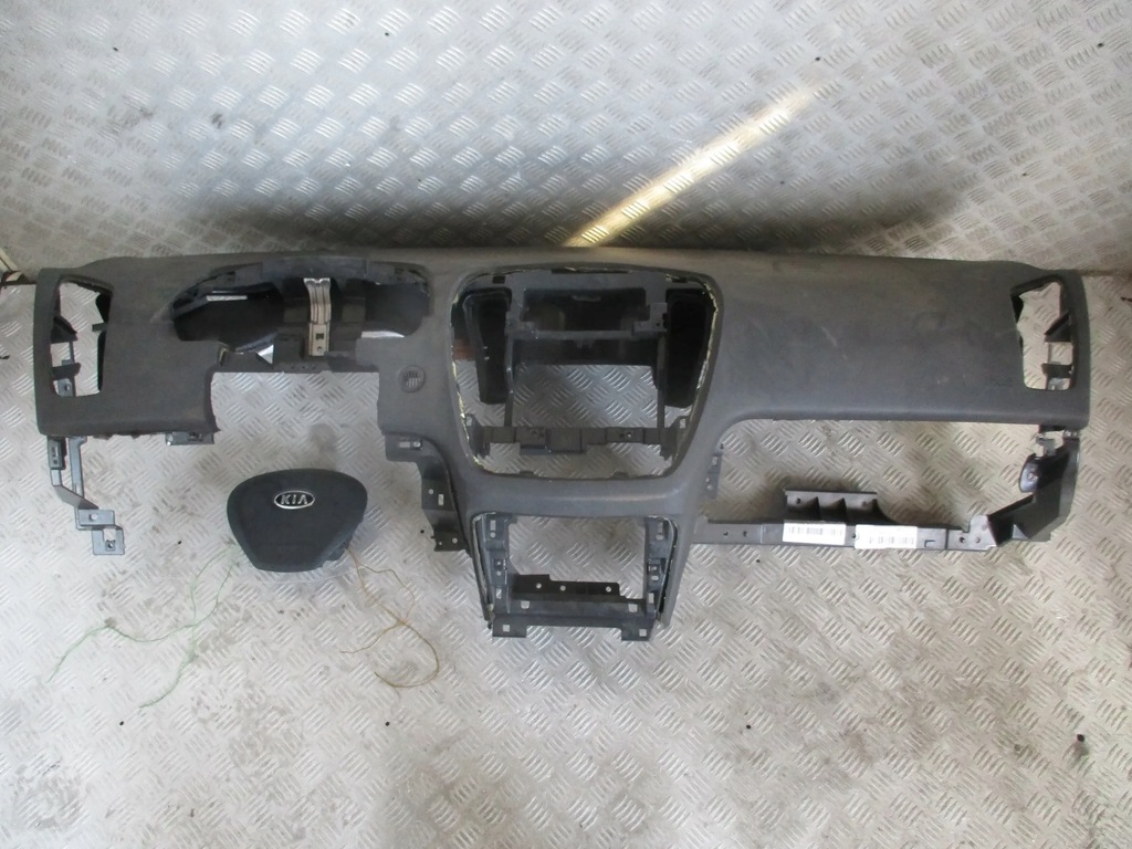 фото №1, Приборная панель подушки безопасности kia ceed 1.6 crdi 06-12 r.