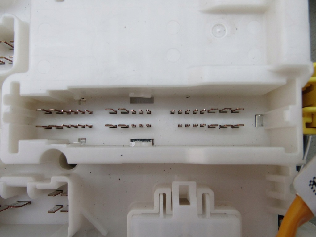 фото №7, Sx4 s-cross ii 1.5 23r коробка предохранителей корпус