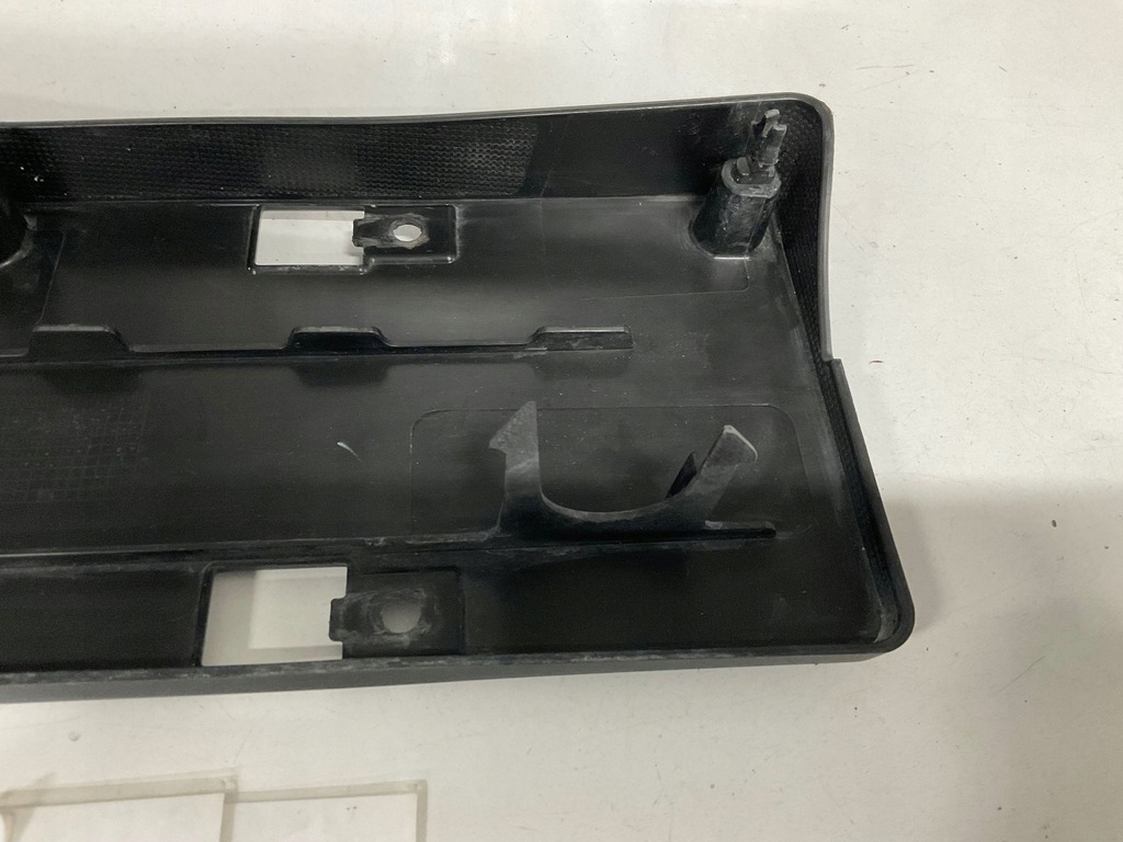 фото №8, Рамка, подкладка pod номерной знак mercedes e-klasa w213 1022.