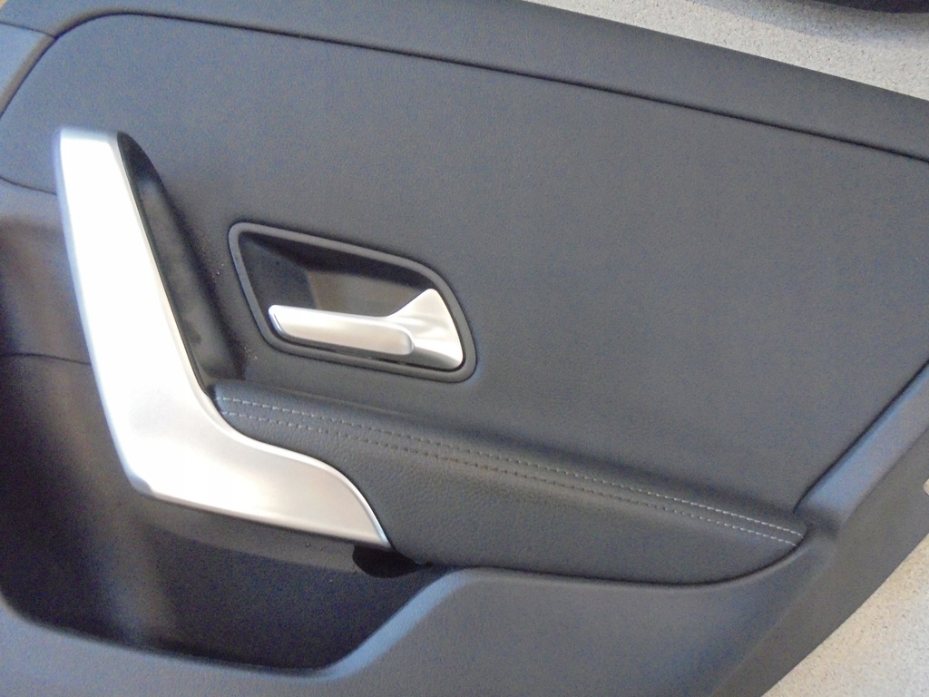 фото №12, Mercedes a klasa w177 сидіння заднє сидіння оббивка