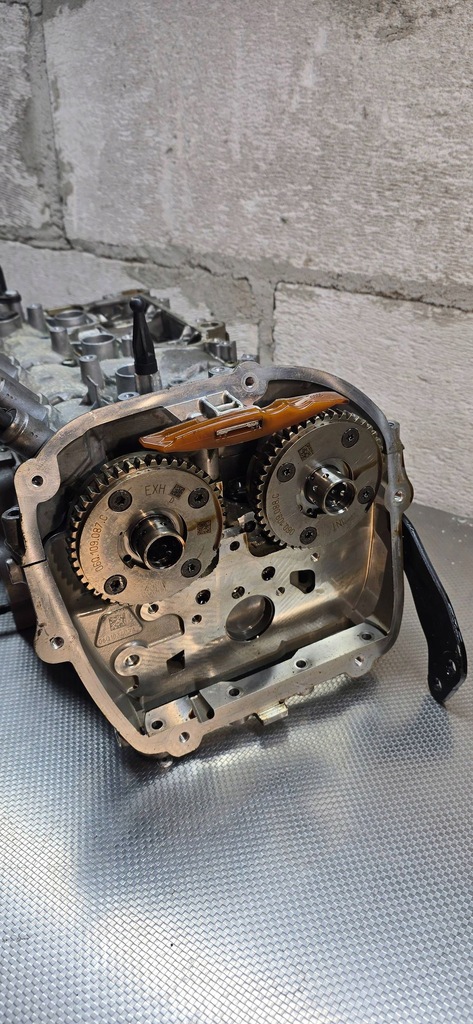 фото №5, Audi s3 8y 2.0 tfsi dnf комплектная головка с распредвалы 06q103403a