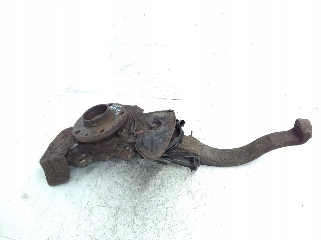 фото №1, Alfa romeo 156 2003 права сторона поворотний кулак колеса передній