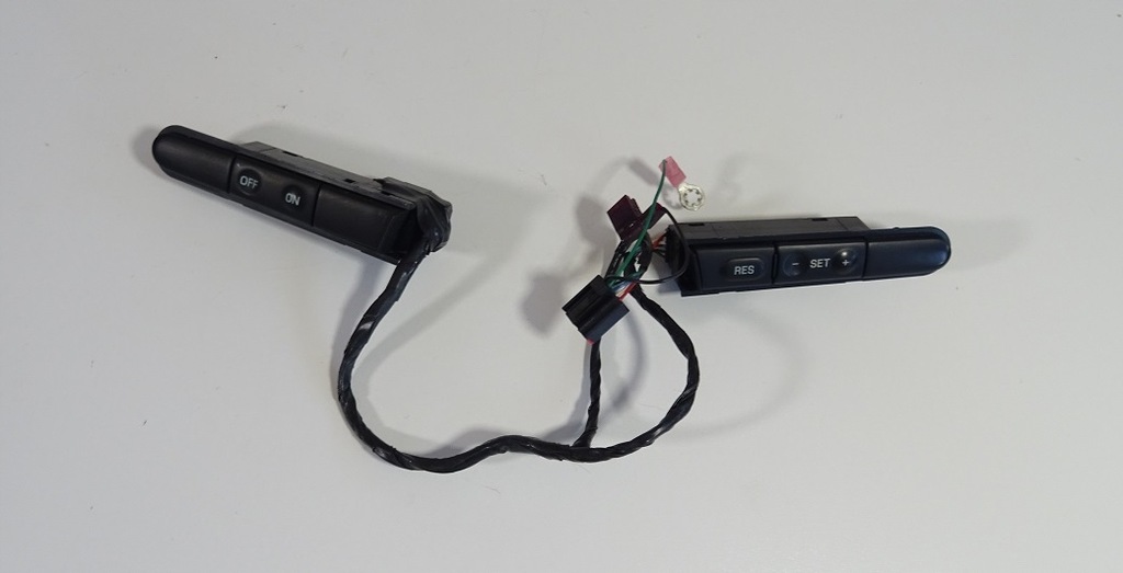 фото №1, 2005-2009 mustang кнопки руля мультифункция управление