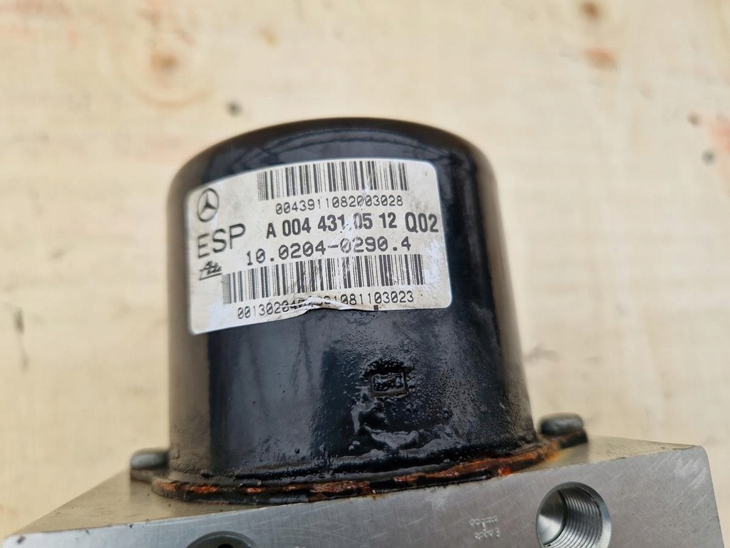фото №8, Насос abs блок управления 2035451632 mercedes c w203 2.2 cdi