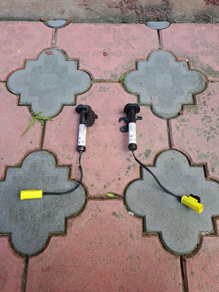 фото №1, Mini cooper f56 патрони піротехнічні капот