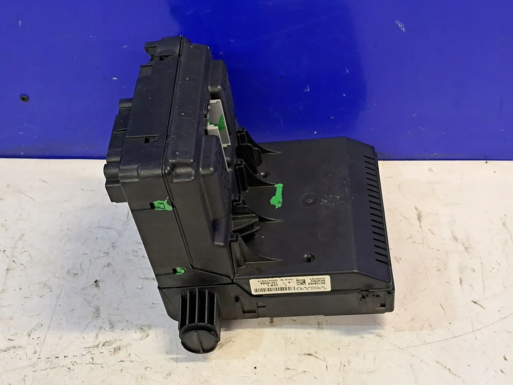 фото №1, Volvo s80 2005 коробка запобіжників