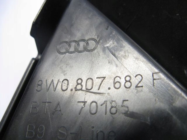 фото №8, Решітка бампера audi a4 b9 8w0807681f 682f s4 satyna права ліва