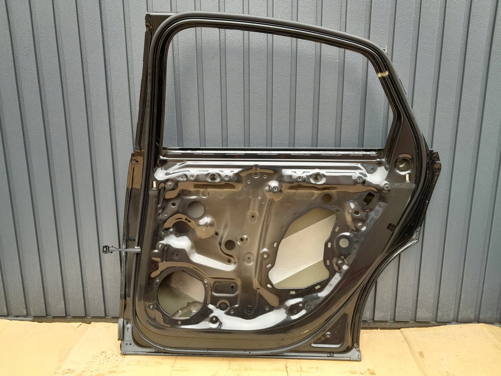 фото №6, Дверь задняя задние правое audi a8 d5 8n молдинг