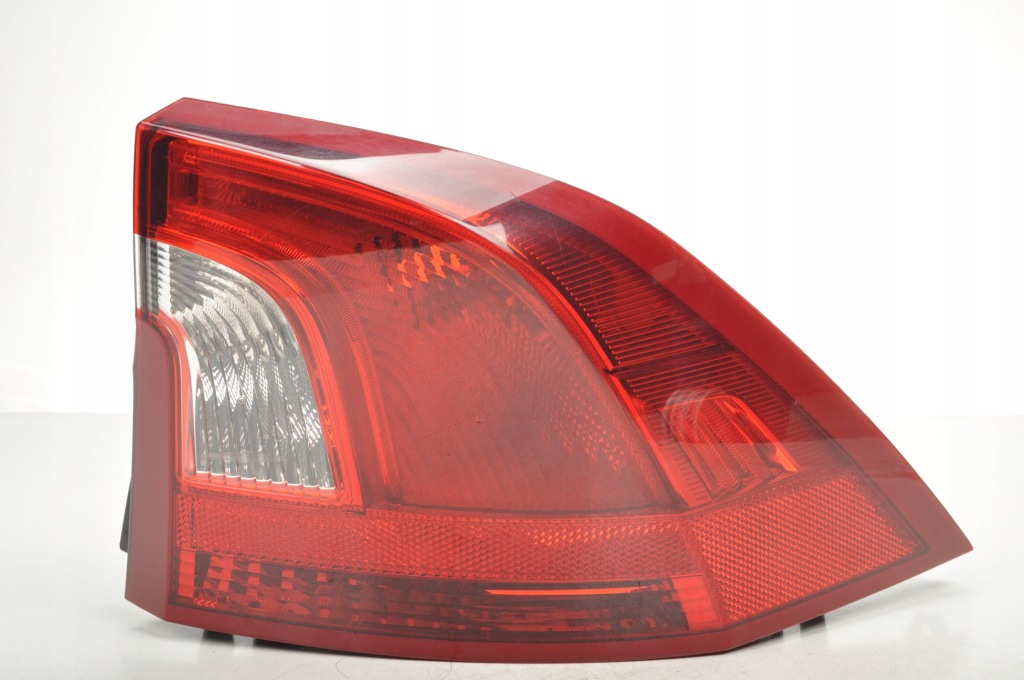 фото №1, Volvo s60 ii лампа правая задняя правый задняя 30796268