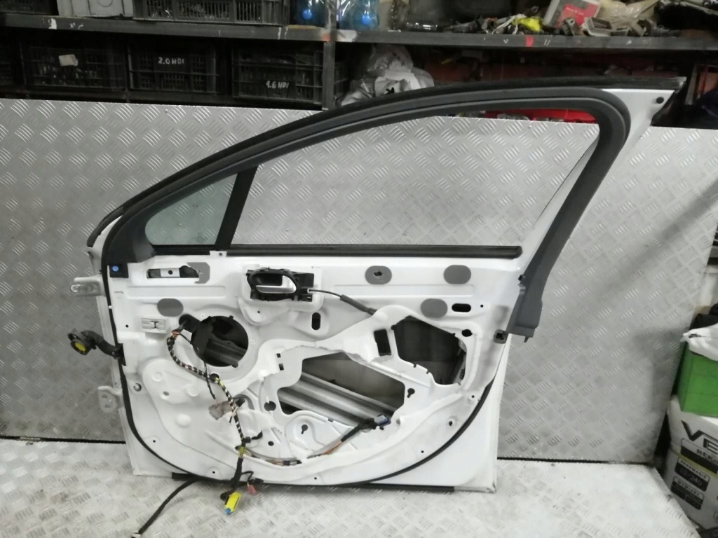 Двері праве перед передні peugeot 508 ewpb Недорого
