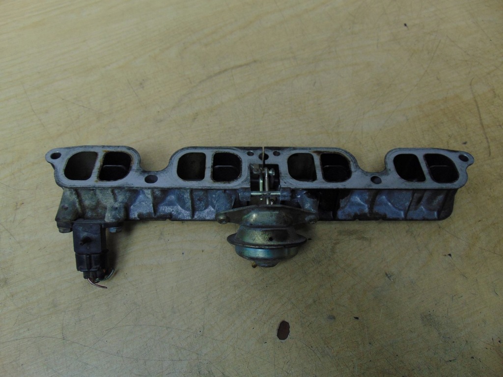 фото №7, Крышка коллектор toyota avensis t25 2.0 бензин