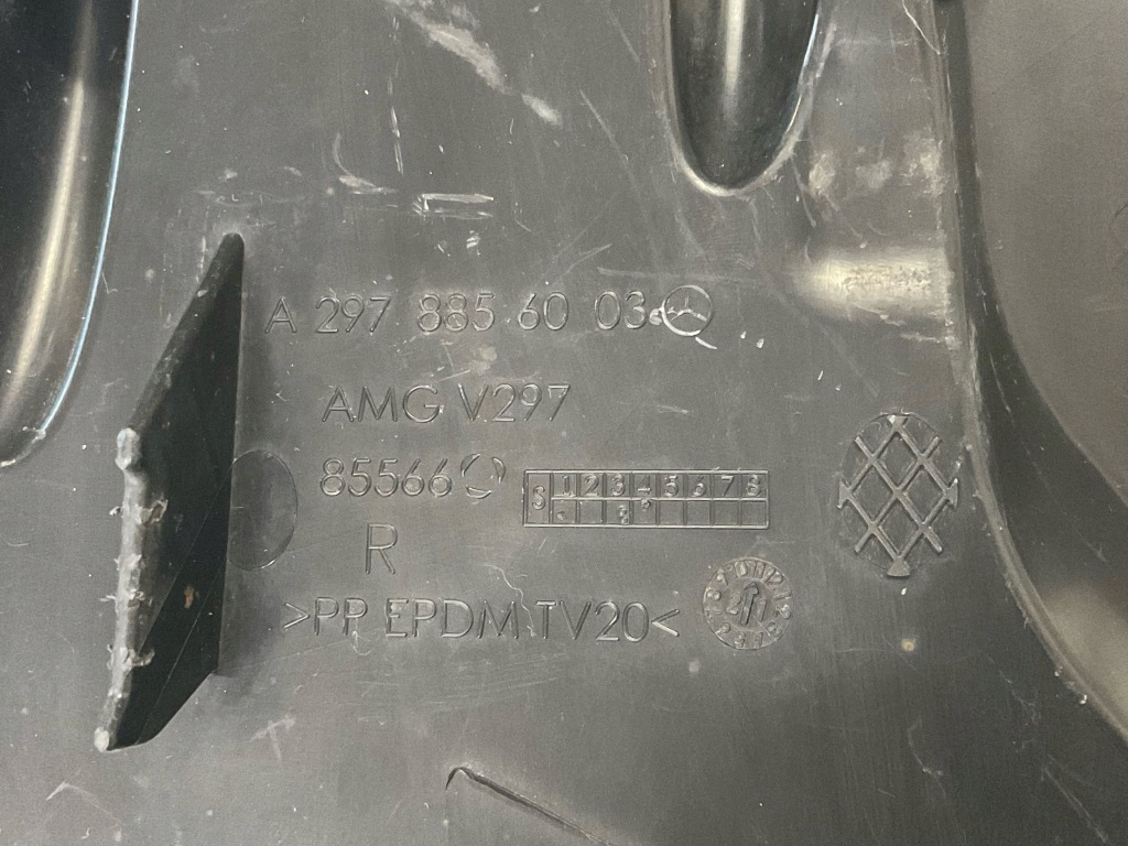 Воздуховод, впуск воздуха mercedes eqs w297 правая 811. в Украине