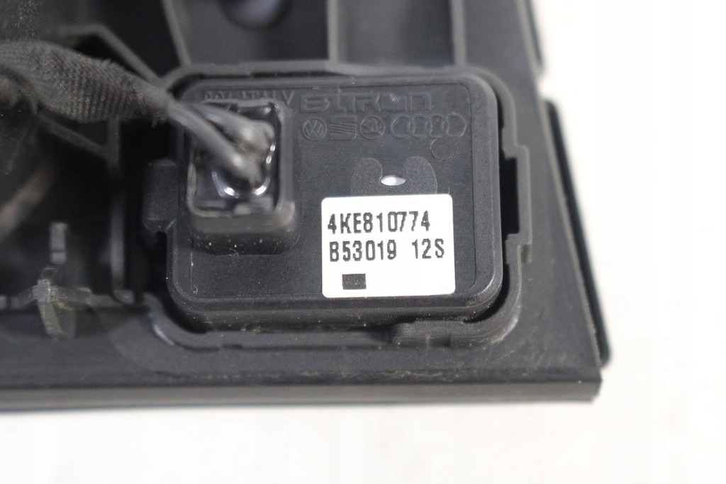 фото №8, Audi e-tron крышка разъём разъём зарядки 4ke810001 4ke810393 4ke810774