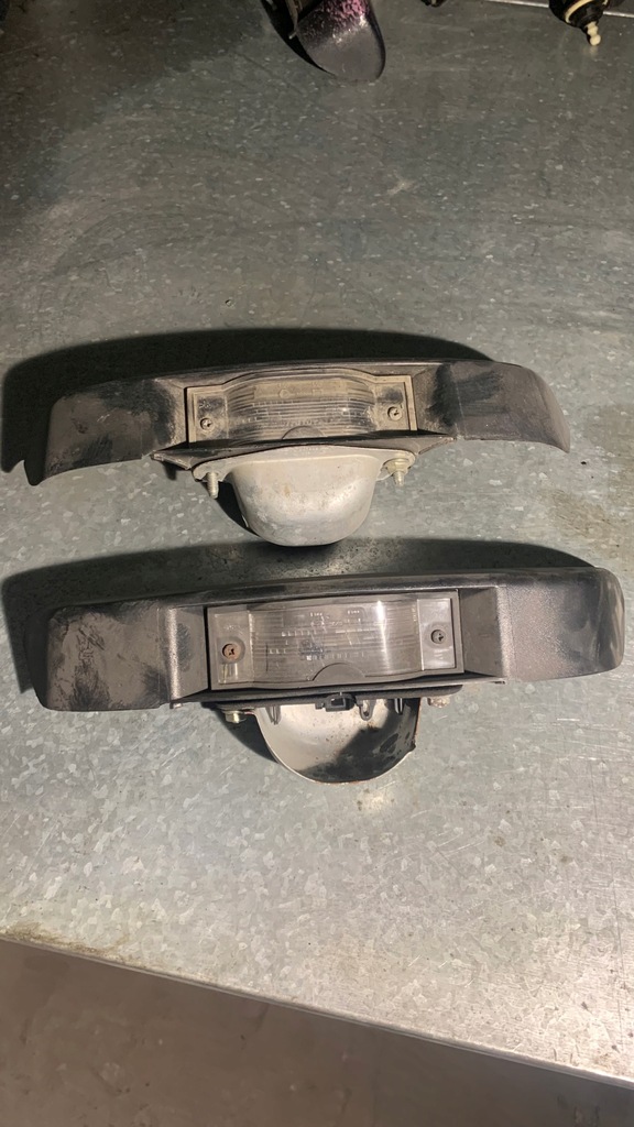 фото №1, Vivaro a trafic ii освітлення номерного знака 8200434685