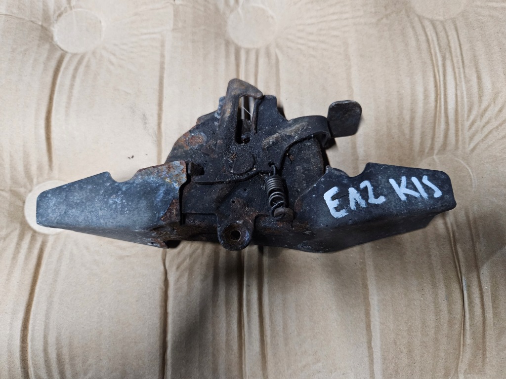 фото №1, Toyota corolla e12 02-06 замок капот kombi sedan