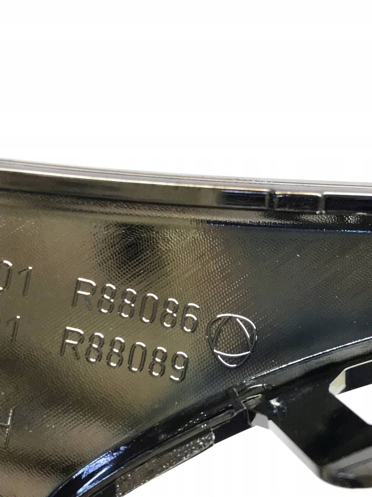 фото №7, Mercedes-benz eqe suv x294 молдинг бампера хром ліва задня a2948853601