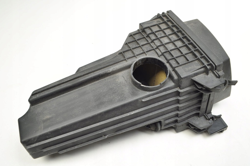 фото №9, Ford fiesta mk8 1.1 корпус фильтра воздуха h1b1-9600-cc