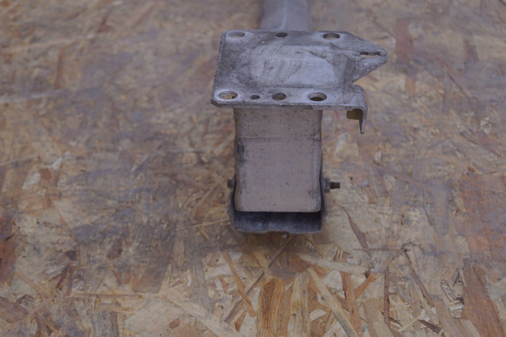 фото №10, Peugeot 308 t7 балка бампера перед y788