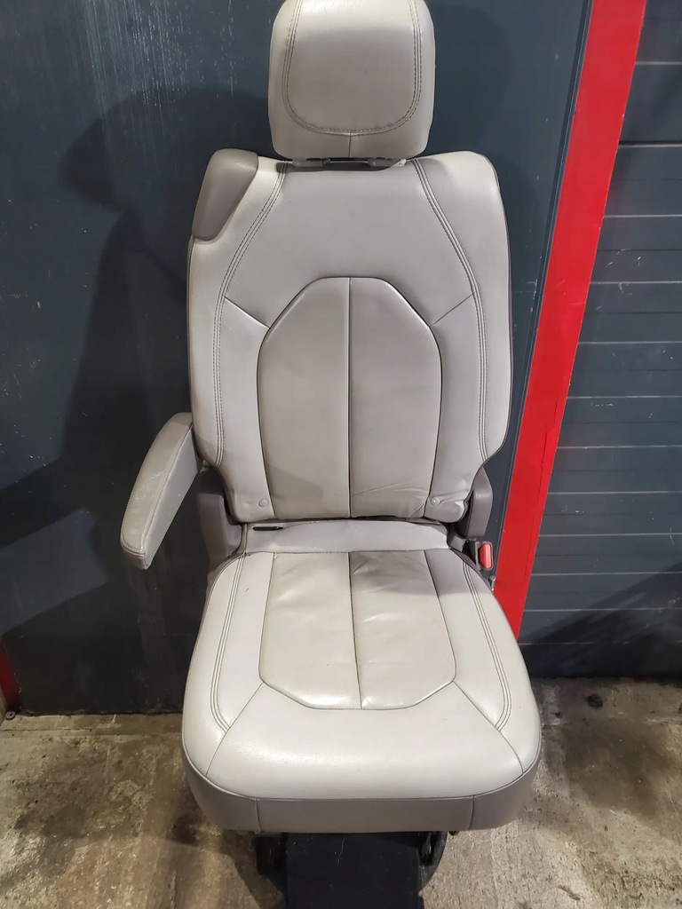 фото №1, Chrysler pacifica 2017 задня сторона права сидіння, сидіння