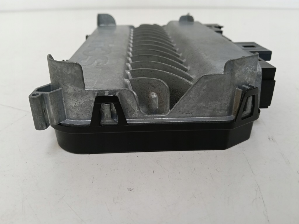 Оригинальный блок управления модуль бортовой компьютер света ecu cuv3 scania r s ntg 2632613 с Разборки