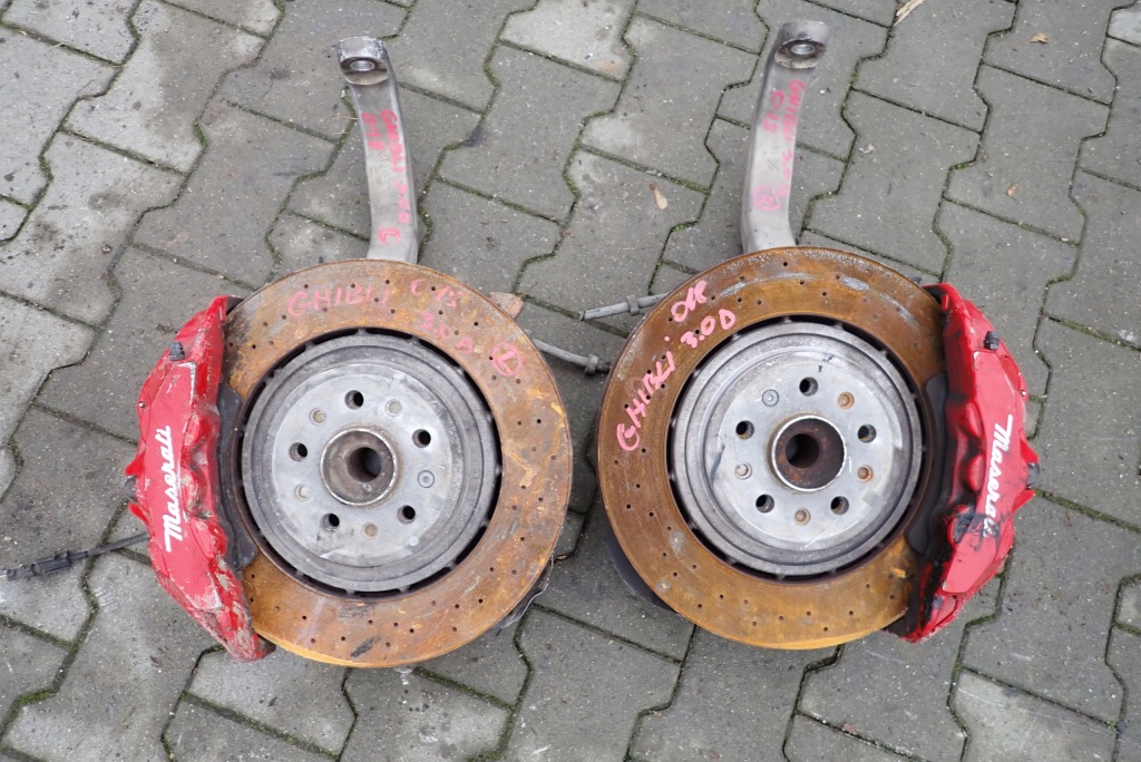 фото №1, Поворотний кулак перед maserati ghibli m157 lift 2wd права