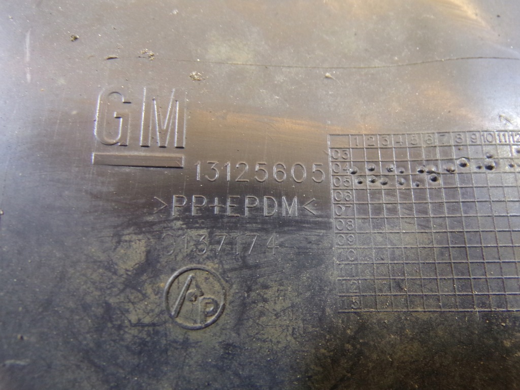 фото №10, Підкрилок праве передні правий перед opel astra h 13125603 13125605 f