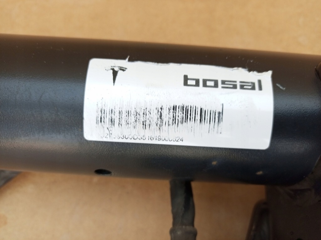 Купити Tesla model x 2020- hak буксирувальний балка 55r-012370