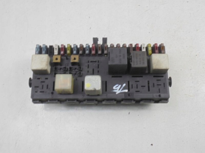 фото №7, Alfa romeo 75 коробка запобіжників 161004003001