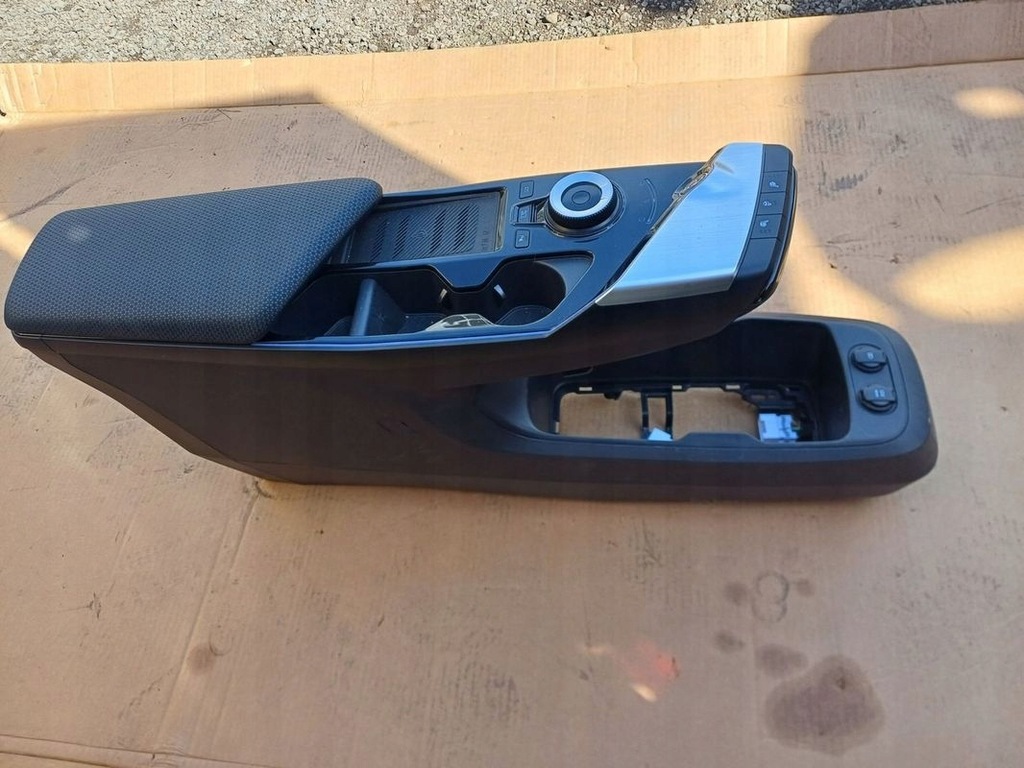 фото №7, Подлокотник туннель панель передач зарядное устройство индукция kia ev6 22r