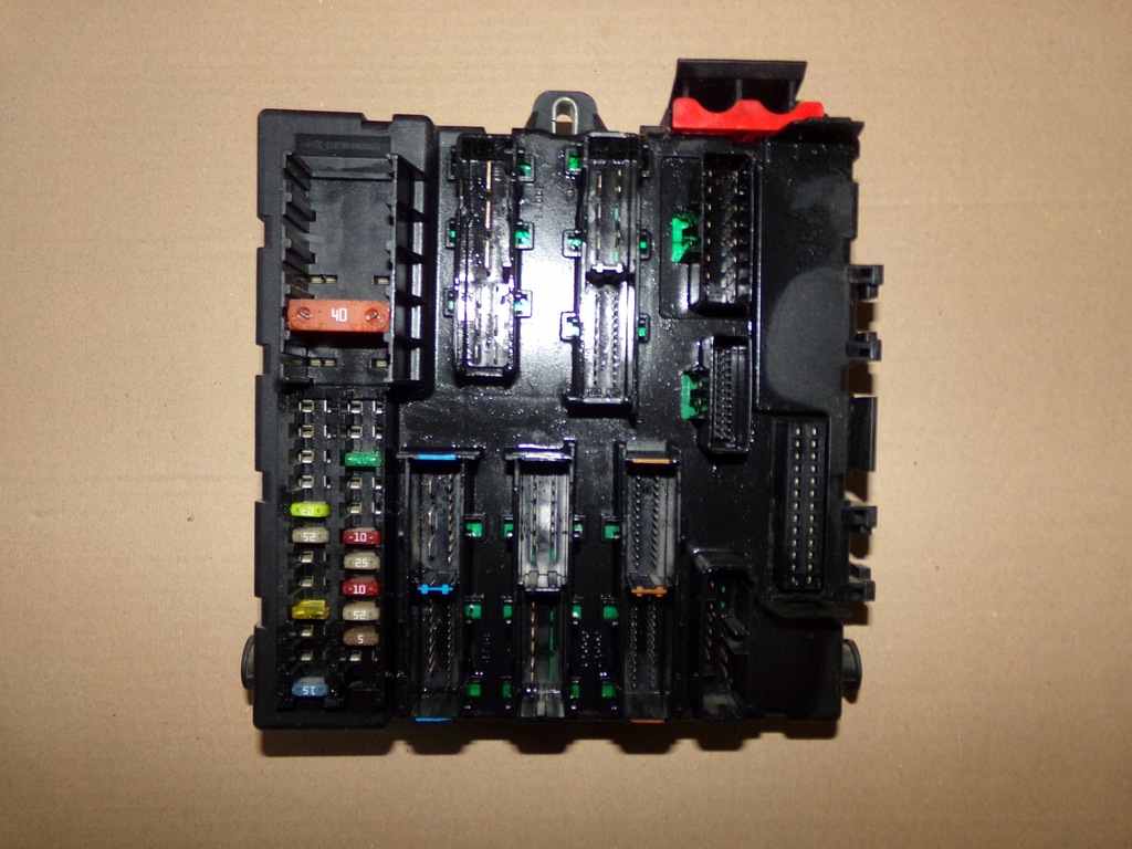 фото №1, Коробка предохранителей модуль bsi vectra c 1.9 cdti