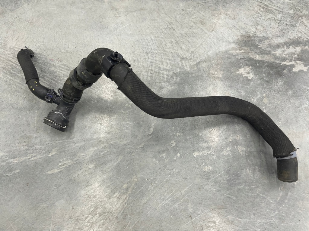 фото №1, Шланг wąż wody q5 80a оригинал idealny