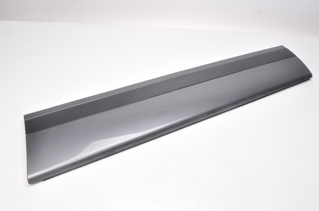 фото №1, Land rover range rover velar l560 молдинг дверь правая перед j8a2-21064-b