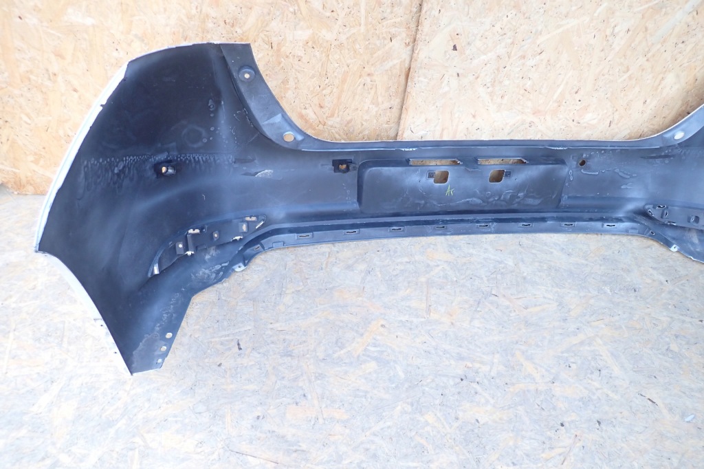 Toyota auris 2 рестайлінг  бампер задній 52159-02d30 Ціна