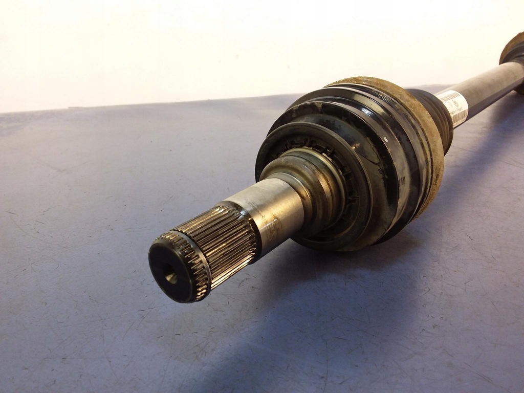 фото №3, Porsche cayenne ii 7p5 3.0tdi приводной вал задняя 7p0501201g