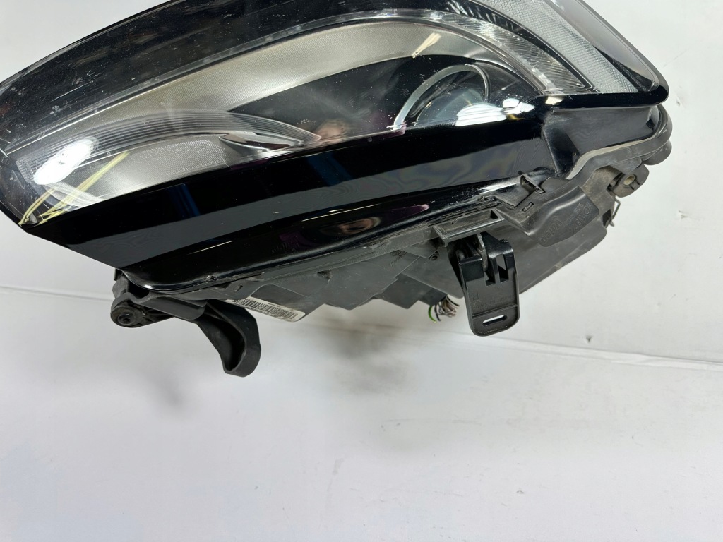 A5 8t ксенон led фара правый  левая некрутящаяся 8t0941003ak 8t0941004ak Киев