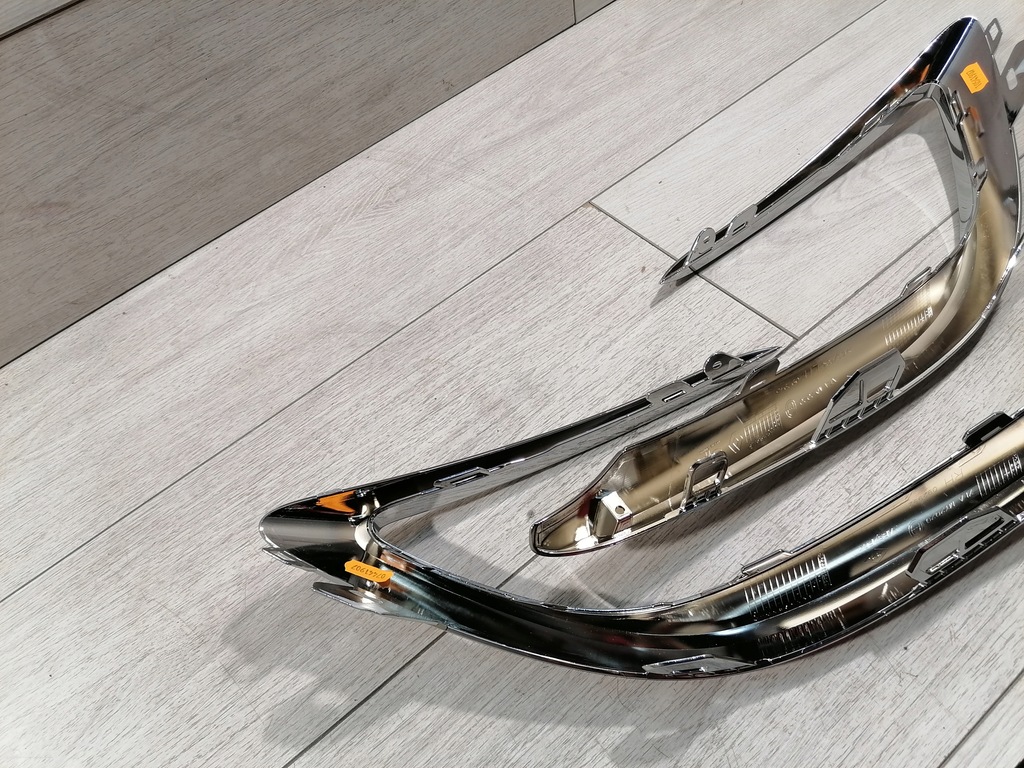 фото №6, Scenic iv накладки бампер перед 261a22356r