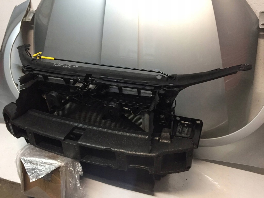 фото №12, Kompletny перед капот крила бампер pas skoda octavia iii 3 17r kod la7w