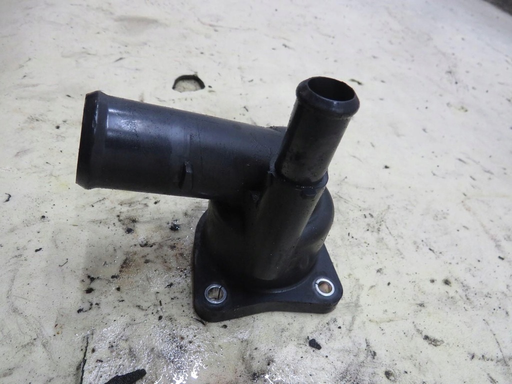 фото №3, Корпус термостата prius 3 iii