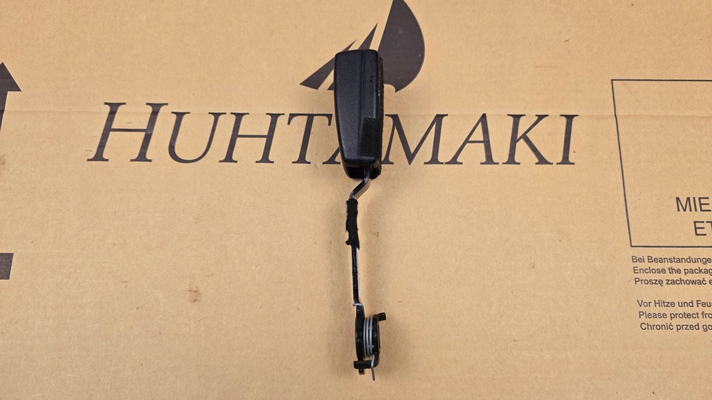 фото №2, Ford s-max mk1 galaxy mk3 06-12 r. клипса поперечина средний задняя center 2 ряд