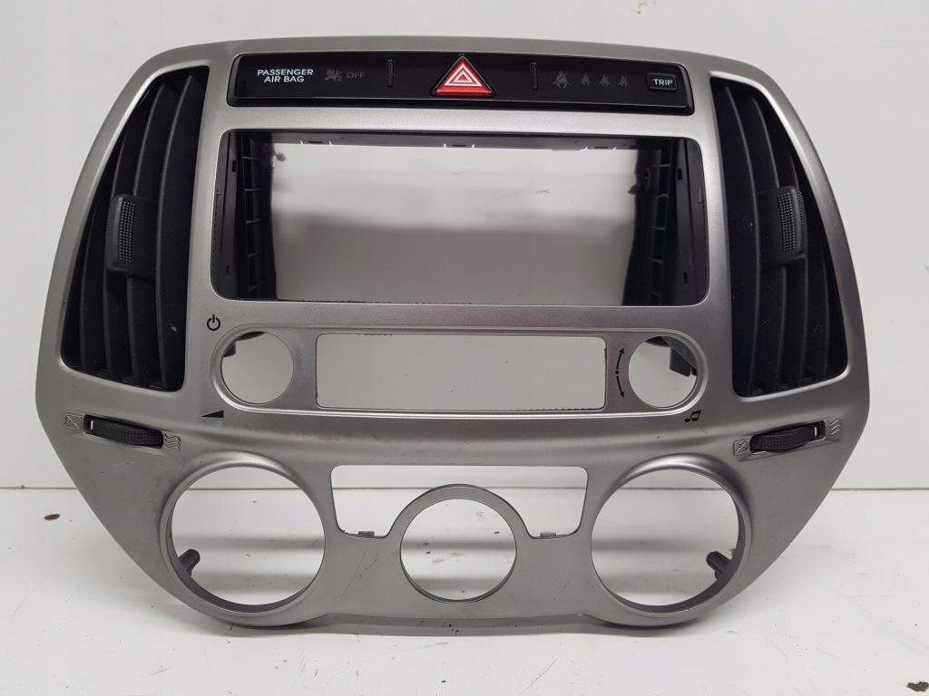 фото №1, Hyundai i20 i lift кнопка выключатель аварийных 2012-14r